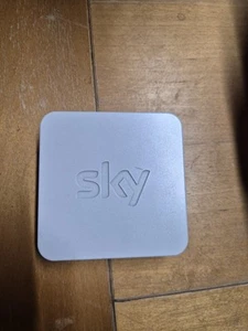 SKY WIRELESS BOOSTER SB601 WHITE USED ( BOX ONLY NO POWER CABLE INCLUDED ) - Bild 1 von 2