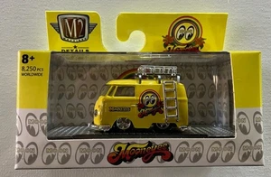 M2 Machines Mooneyes 1960 VW Delivery Van Kool Kombi /8250 - Picture 1 of 3