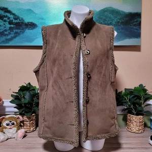 L.L Bean Faux Suede Sherpa Lined Vest Womens Brown Sleeveless Button Up Winter - Picture 1 of 15