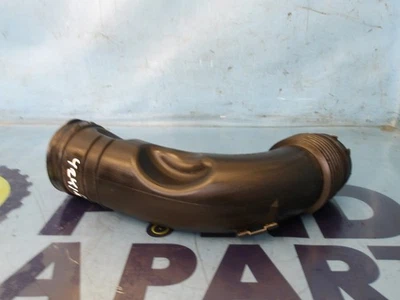 BMW X3 XDRIVE30D MK2 F25 2014-2017 3.0 DTI N57D30O1 AIR INTAKE PIPE HOSE 8512381 - Image 1 of 4