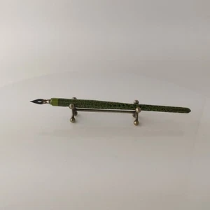 Vintage Kalligraphie Dip Stift Bulgarisch Markenlos Holz Grün mit Feder #5830 - Bild 1 von 11