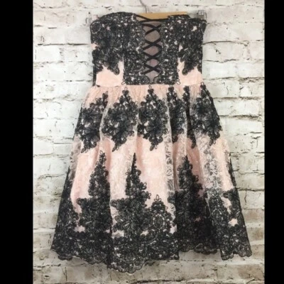 Trixxi Juniors Pink and Black Lace Dress Sweetheart Neckline One Party Size 1 - Image 1 of 4