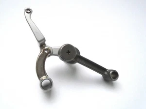 Thread Take Up Lever ASM For Juki DDL-5550,DDL-5550-6,DDL8300,DDL-8500#110-39070 - Picture 1 of 2