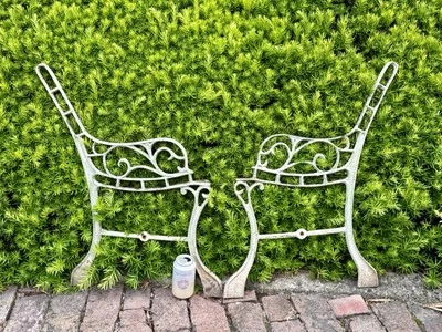 PROYECTO MINIATURA DE HIERRO FUNDIDO ESTILO VICTORIANO EXTREMOS DE BANCO INFANTIL VINTAGE Foto 1 de 4