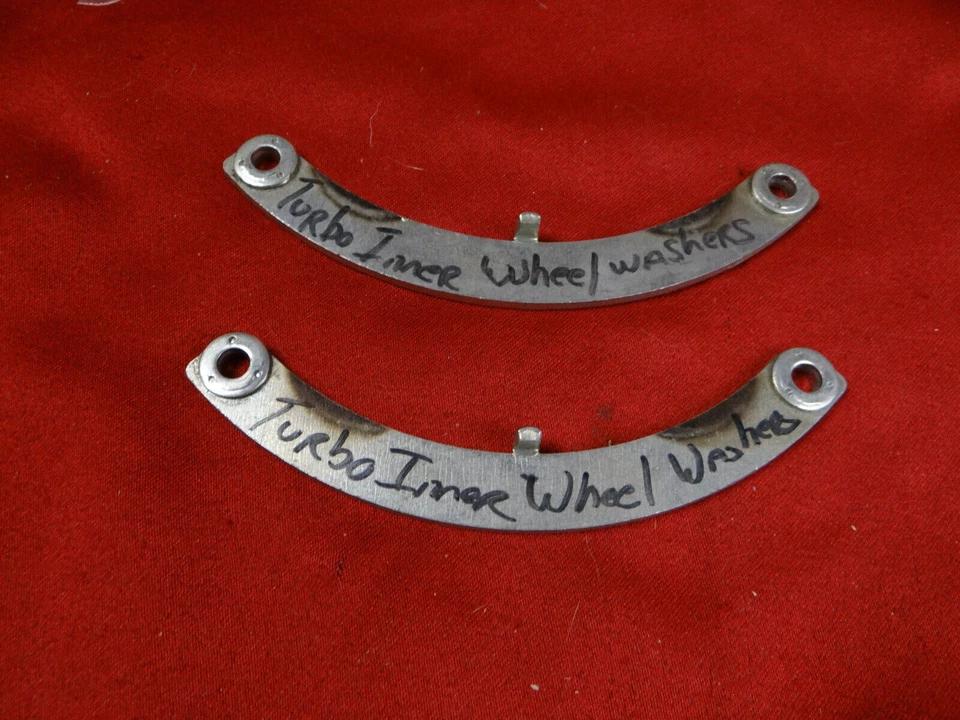 2 rolhas Yamaha, amortecedor, roda traseira, NOS 1983 XJ650LK Turbo, 16G-2531A-00 - Imagem 1 de 1