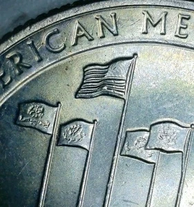 2019 D Quarter-American Memorial Park Error - Reverse Die Chip on Flag - Picture 1 of 4