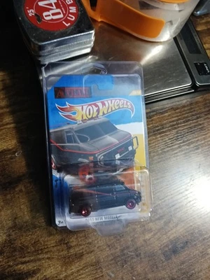 Hot Wheels 2011 Nuevos Modelos Vehículo Equipo A GMC Vandura Van Negro Rojo Estuche a Rayas Foto 1 de 4