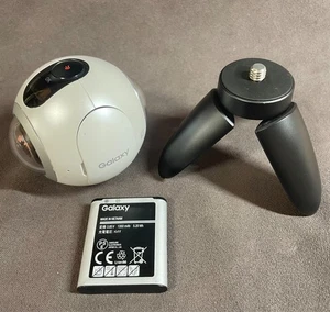 Samsung Gear 360 SM-C200 VR Camera Tested/Works Galaxy - Picture 1 of 12