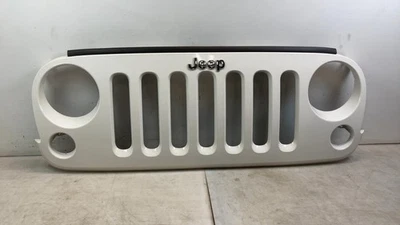 Jeep JK Wrangler OEM Stock Rejilla de fábrica Stone White-PW1 2007-2018 072580 Foto 1 de 4