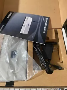 D-LINK DPG-2100 Wireless Presentation Gateway - Picture 1 of 3