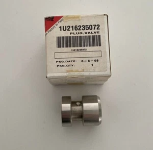 Fisher Plug Valve Globe SS 1U216235072 Grade 316 ~New Old Stock~ - Picture 1 of 4