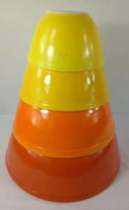 PYREX 4 Pc. Citrus Daisy Yellow & Orange Mixing Nesting Bowl Set USA Vtg - Picture 1 of 20