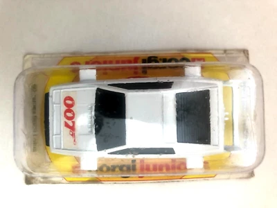 CORGI JUNIORS 60 JAMES BOND LOTUS ESPIRIT M on VG/F CARD,  VF- BUBBLE HUSKY 1977 - Image 1 of 4