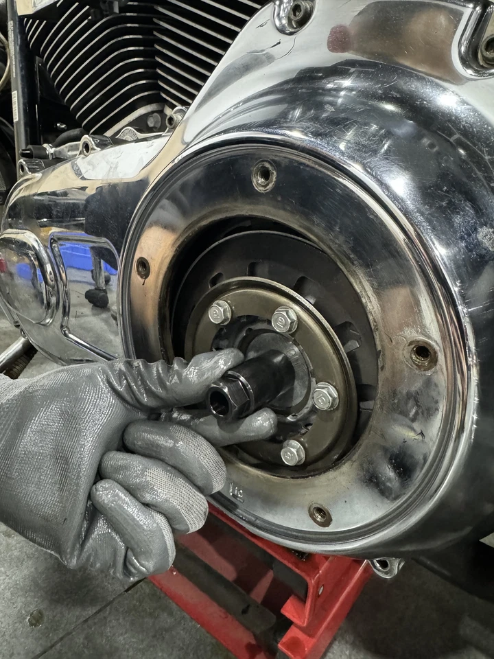 Herramienta de tuerca ajustadora de embrague para llave Harley Davidson Softail Dyna Big Twin 11/16" Foto 1 de 4