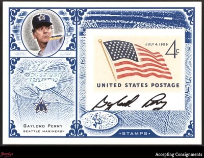 2005 Leaf Century Stamps Signature USA Flag #32 Gaylord Perry STAMP AUTO 068/100 - Image 1 of 2