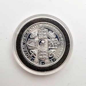 Moneda conmemorativa media corona efigie cumpleaños 90 reina Isabel II 2016 - Imagen 1 de 2