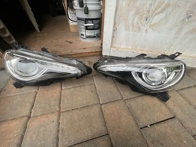 2015 scion frs headlights - Image 1 of 3