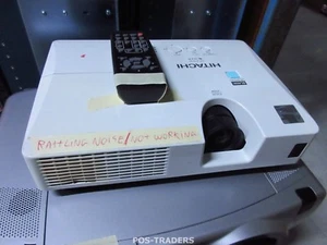 Hitachi CP-X3020 3LCD Projector Beamer XGA 3200 LUMENS - MAKES RATTLING NOISE - Bild 1 von 5