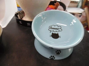 YHY blue porcelain "Yummy" tilted cat bowl - for better feeding EUC - Picture 1 of 3