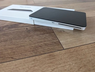 Apple Magic Trackpad (Lightning) – Schwarz - Bild 1 von 4