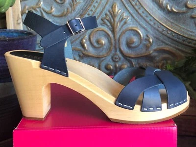 Swedish Hasbeens Kringlan Heel Clogs Navy Blue Woven Leather Sandals EU 39 US 8? - Image 1 of 4