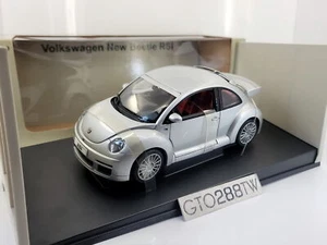 AUTOart 1:18 scale VW Volkswagen New Beetle RSi 2001 - Silver(79721) *W/Straps* - Picture 1 of 7