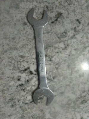 Mac Tools Low Torque Wrench 1 Inch/15/16  dt3032 - Image 1 of 3