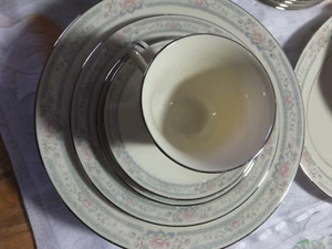 LENOX CHARLESTON  Dinner China Set  43 pcs 8 servings made in USA - Picture 1 of 15