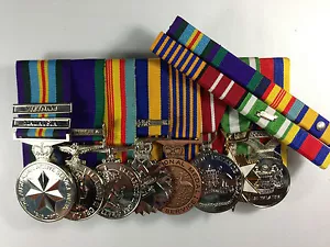 Set of 8 Malaysia Vietnam General long service medals clasp + Ribbon Bar - Picture 1 of 4