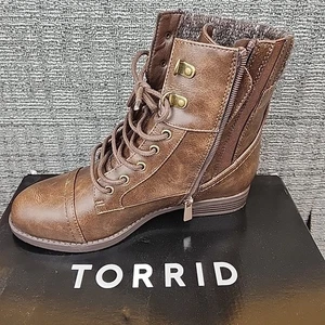 Torrid Women’s Size 8.5 4B Brown Lace-up SWTR Hiker Bootie Side Zip Low Heel New - Picture 1 of 16