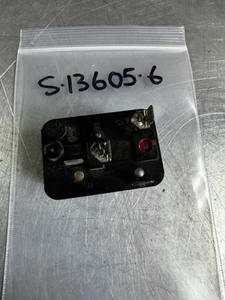 Relé S13605–6 NUEVA CAJA ABIERTA | Piezas de soldador y alimentador Lincoln - Imagen 1 de 2
