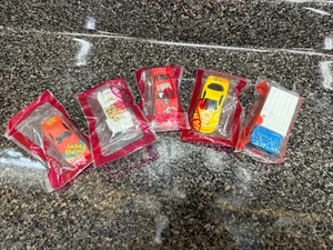 Juego de 5 paquetes sellados de promoción de cereales General Mills 1997 Hot Wheels de colección - Imagen 1 de 13
