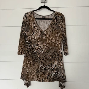 Clara Sun Woo Women’s One Size Leopard Stretchy Top - Picture 1 of 4