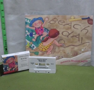 BEACH DAY by Karen Roosa cassette tape & children’s book 2003 rhyming Scholastic - Picture 1 of 1
