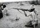 Foto vintage Yemen, fucili di fabbricazione russa, anni 60