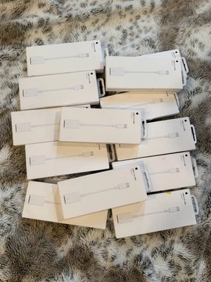 Genuine Apple MJ1M2AM/A - USB-C to USB-A Adapter - Open-Box - Image 1 of 3