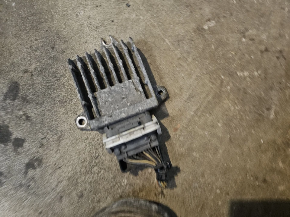 Unidad de módulo de control de transmisión 10-11 Mazda 3 TCM TCU 2,5 L L L539 18 9E1H OEM Foto 1 de 3