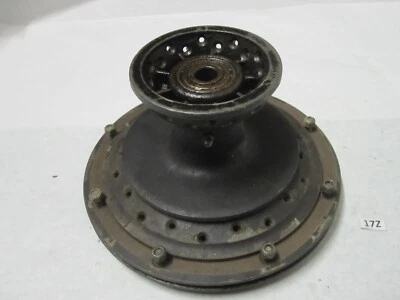 Buje trasero cónico KTM 1973-1983 magnesio 495 Foto 1 de 4