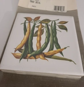 Yellow & Green Bean Ceramic Tile 4 in Vintage 4x4 DECO Daltile trimtile 5048 NEW - Picture 1 of 4
