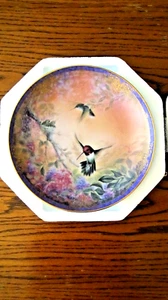 BRADFORD EXCHANGE HUMMINGBIRD PLATE Nature’s Little Treasures, "Wings of Grace" - Picture 1 of 4
