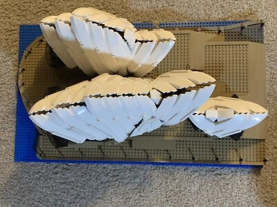 LEGO 10234 Creator Sydney Opera House - Used - Excellent Condition. - Image 1 of 4