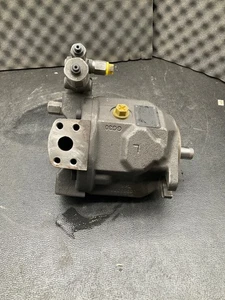 REXROTH R910903160 Axial Piston Variable Pump A10VSO28DFR USED - Picture 1 of 6