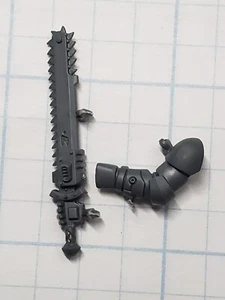 Warhammer 40k Space Wolves Bits Blood Claws Pack Leader Relic Chainsword #51 - Picture 1 of 4
