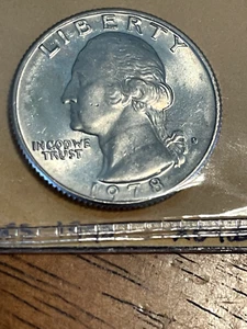 1978 - D Mint - Washington Quarter FROM BROKEN MINT SET - Picture 1 of 3