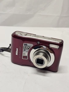 Nikon COOLPIX L20 10MP Digital Camera Deep Red For Parts Broken Screen - Picture 1 of 6