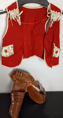 Ковбойский жилет и игрушечная кобура для мальчиков и девочек 1960-е - Изображение 1 из 4