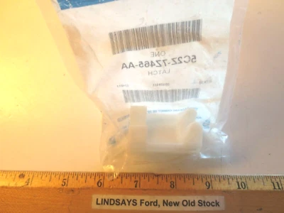 NUEVO OEM FORD 2006/2019 E-150/E-450 "PESTILLO" CONECTOR TUBO RETORNO, 5C2Z-7Z465-AA Foto 1 de 4