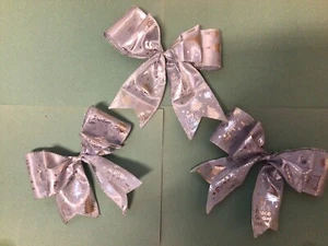 christmas bows - Picture 1 of 1