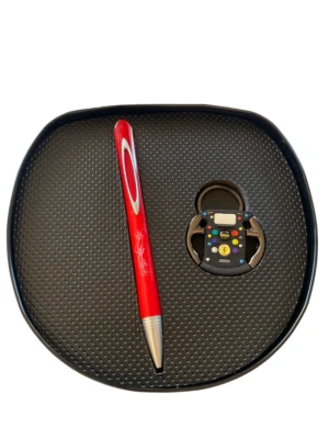 Juego de regalo Ferrari: Llavero volante Ferrari y bolígrafo Ferrari rojo en caja de regalo Foto 1 de 4