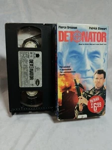 Vintage Blockbuster Video Detonator VHS HTF 1992 Pierce Brosnan Patrick Stewart - Picture 1 of 3